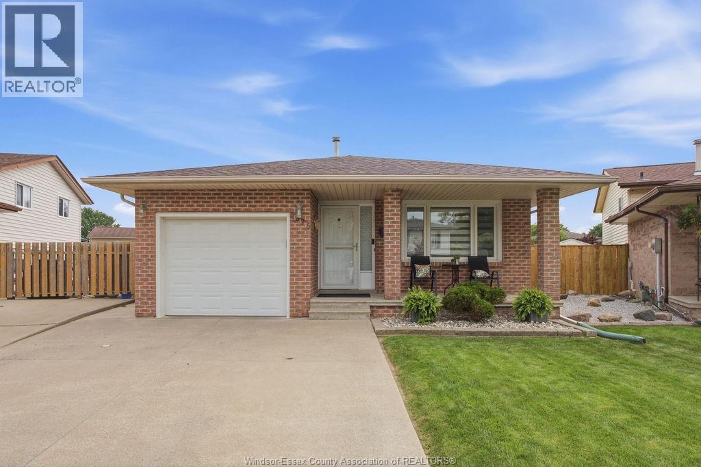 3375 DOLPHIN COURT, Windsor