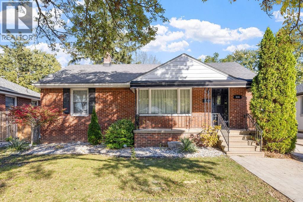 946 BELLEPERCHE, Windsor