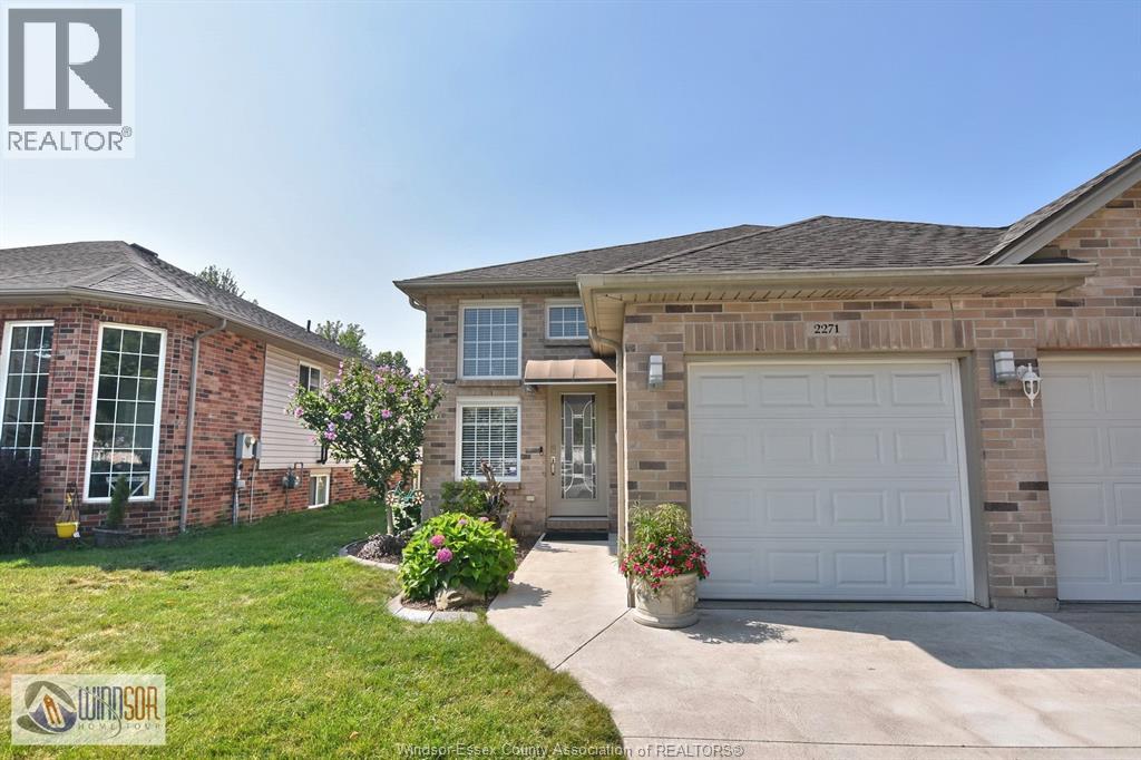 2271 LAMONT STREET, Windsor