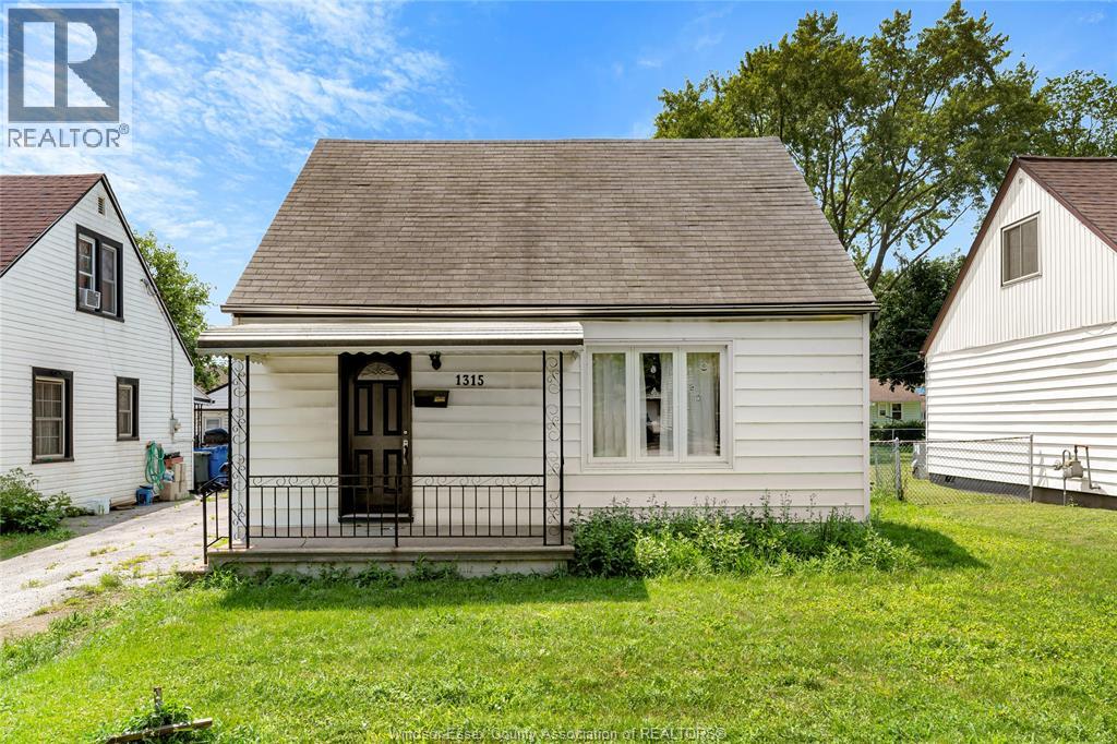 1315 PARTINGTON AVENUE, Windsor
