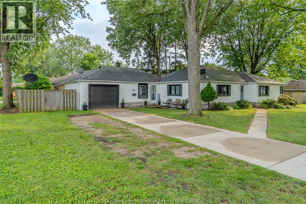 805 Roselawn DRIVE, Windsor