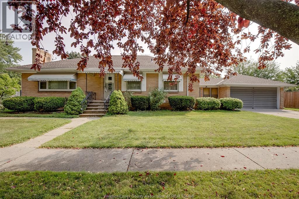 4305 PLEASANT PLACE, Windsor