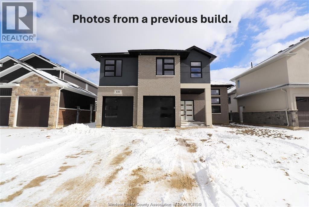 83 BLOOMINGTON, Chatham