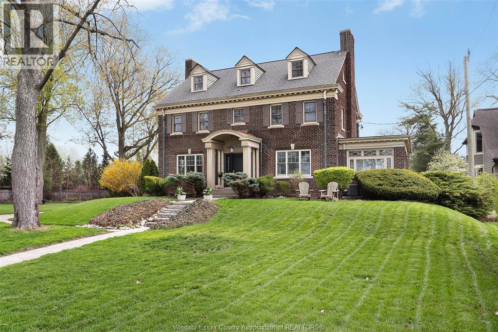 7505 Riverside DRIVE East, Windsor