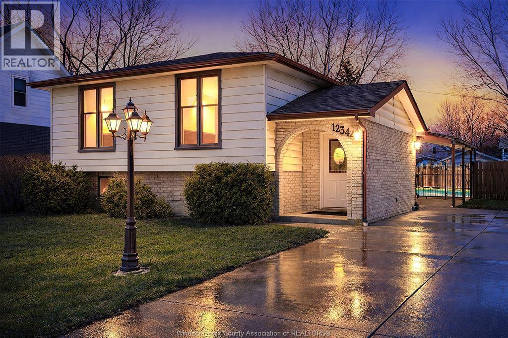 12342 LACHANCE COURT, Tecumseh