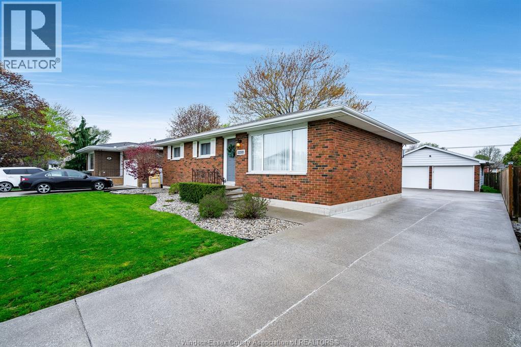 1654 Fairlea CRESCENT, Ruthven