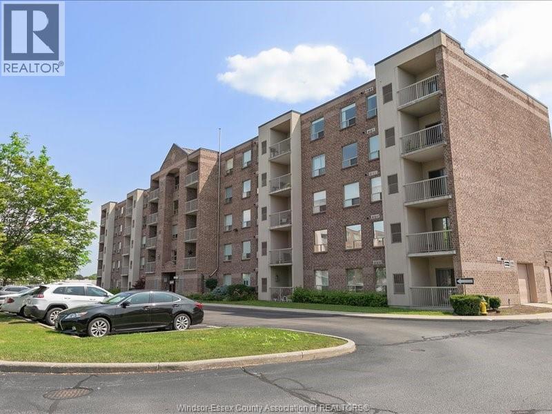 8335 WYANDOTTE STREET East UnitNo. 203, Windsor