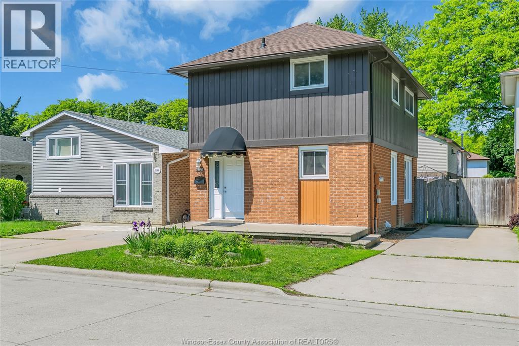 1148 AIRE PLACE, Windsor
