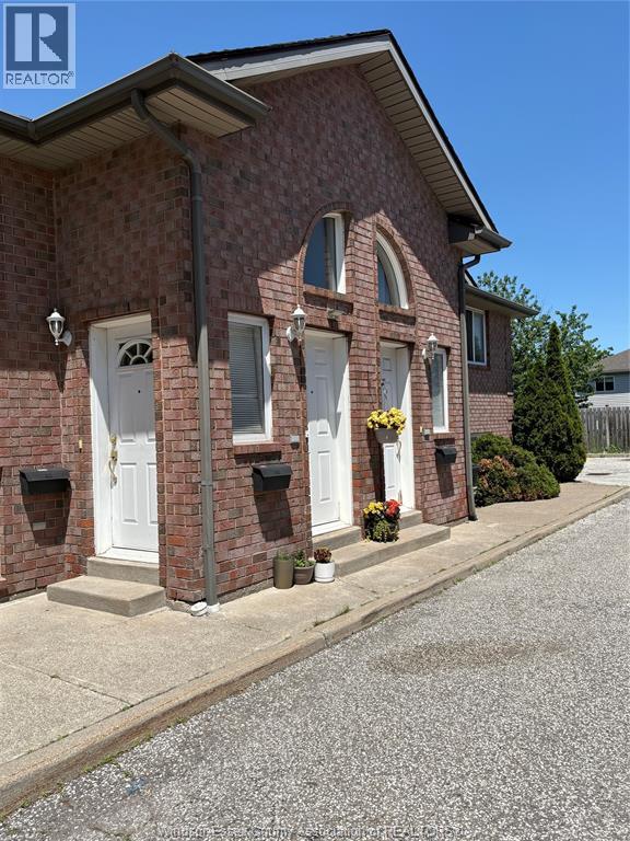 2290 DAYTONA AVENUE, Windsor