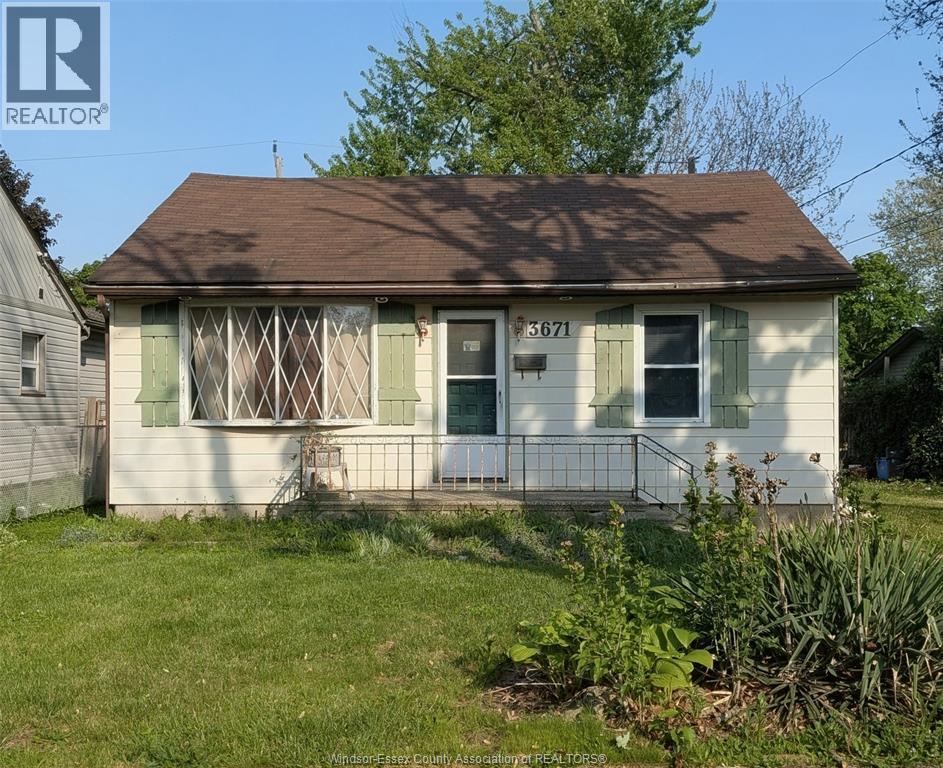 3671 MULFORD COURT, Windsor