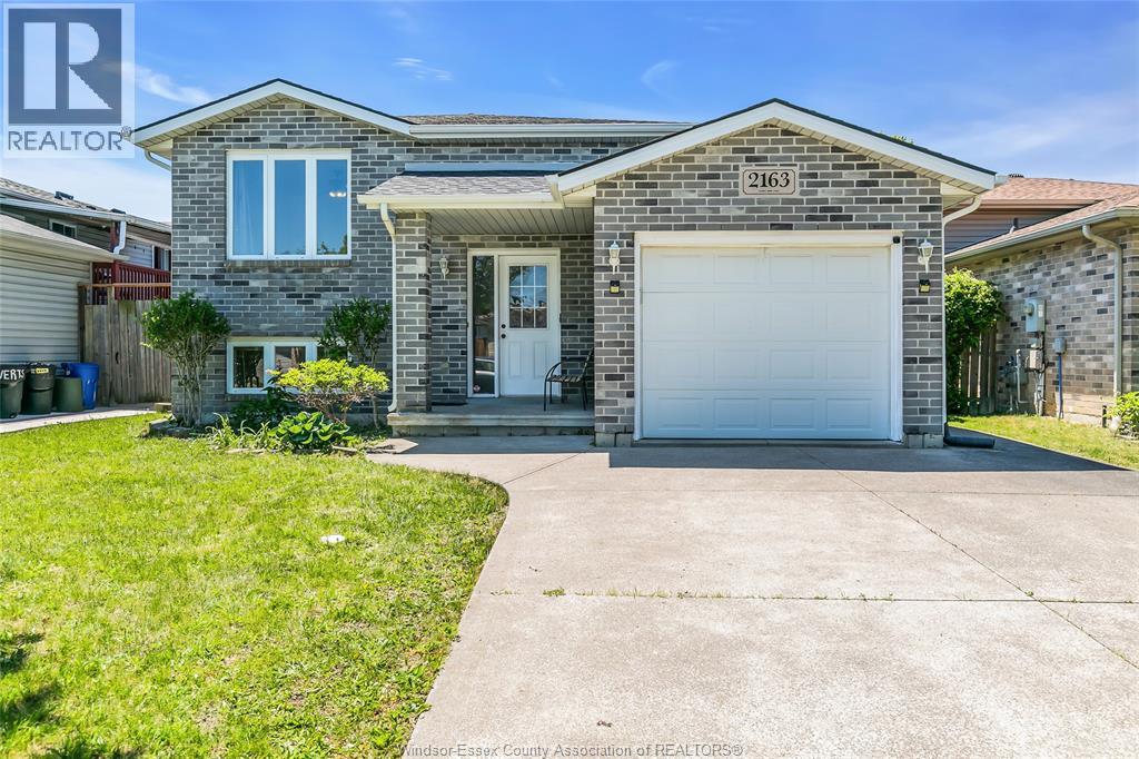 2163 EVERTS, Windsor