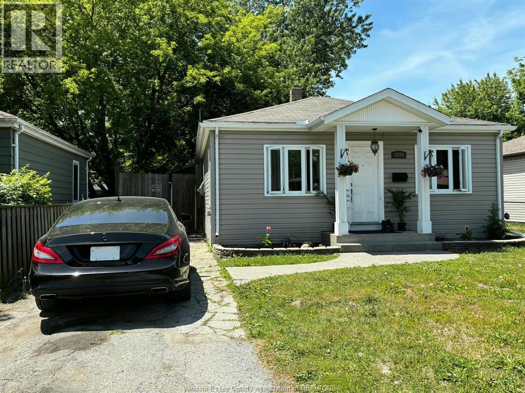 2591 MEIGHEN ROAD, Windsor