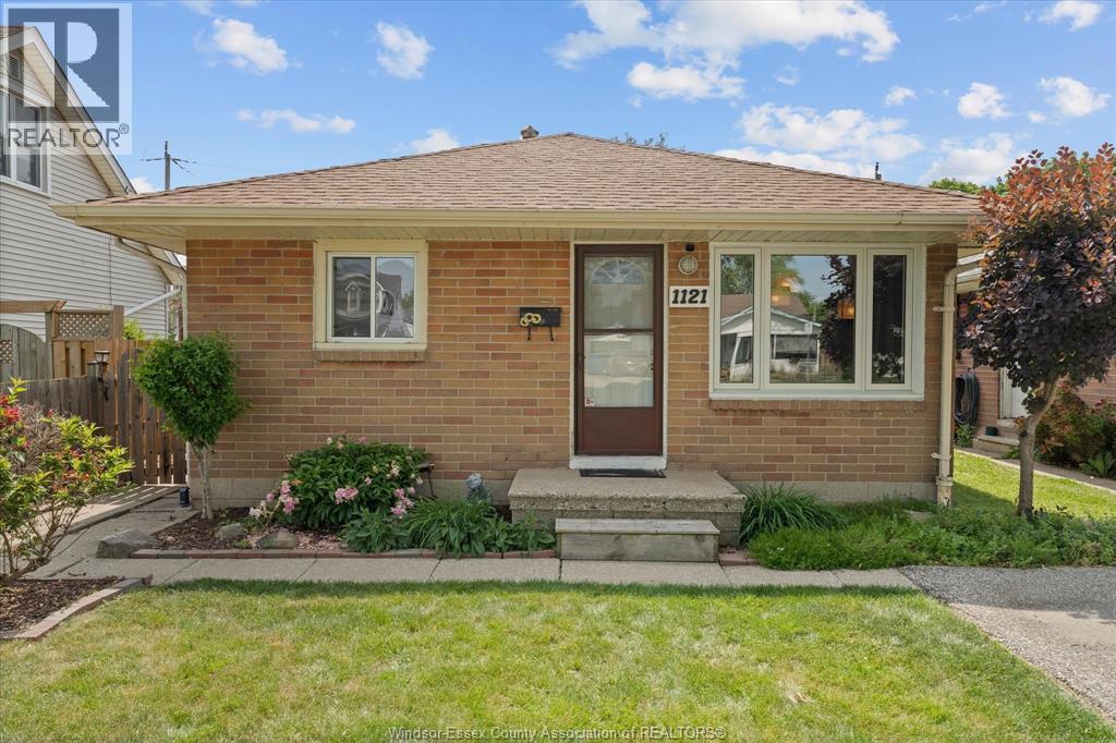 1121 PARTINGTON, Windsor