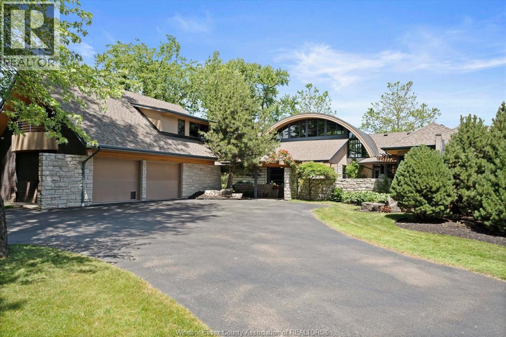 450 RUSSELL WOODS ROAD, Lakeshore