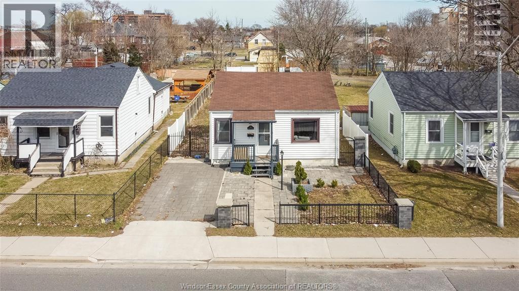 744 MCDOUGALL STREET, Windsor
