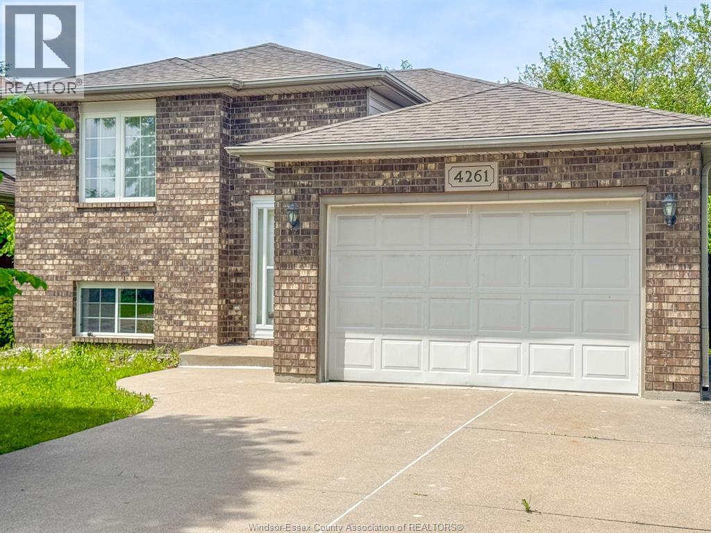 4261 CENTURION, Windsor
