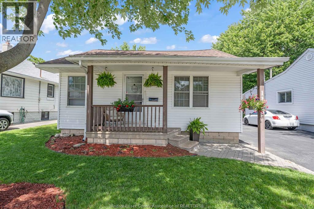 1196 Curry AVENUE, Windsor
