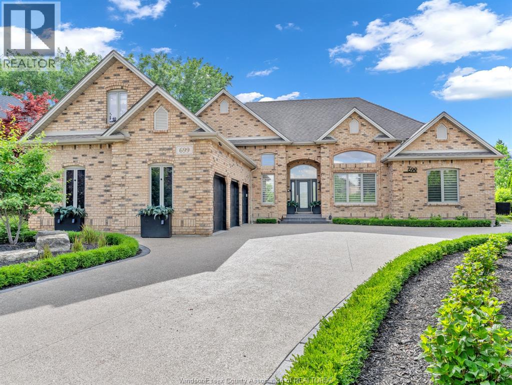 699 GEORGE KENNEDY WAY, Lakeshore