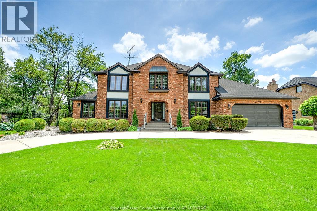 295 ELMGROVE, Lakeshore