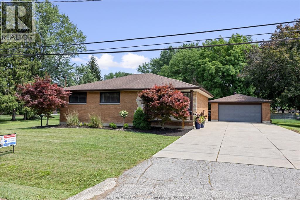 5860 ABBOTT STREET, LaSalle
