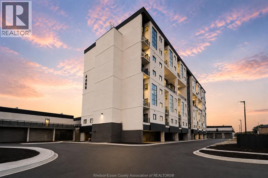 4400 LAURIER PARKWAY UnitNo. 174, LaSalle