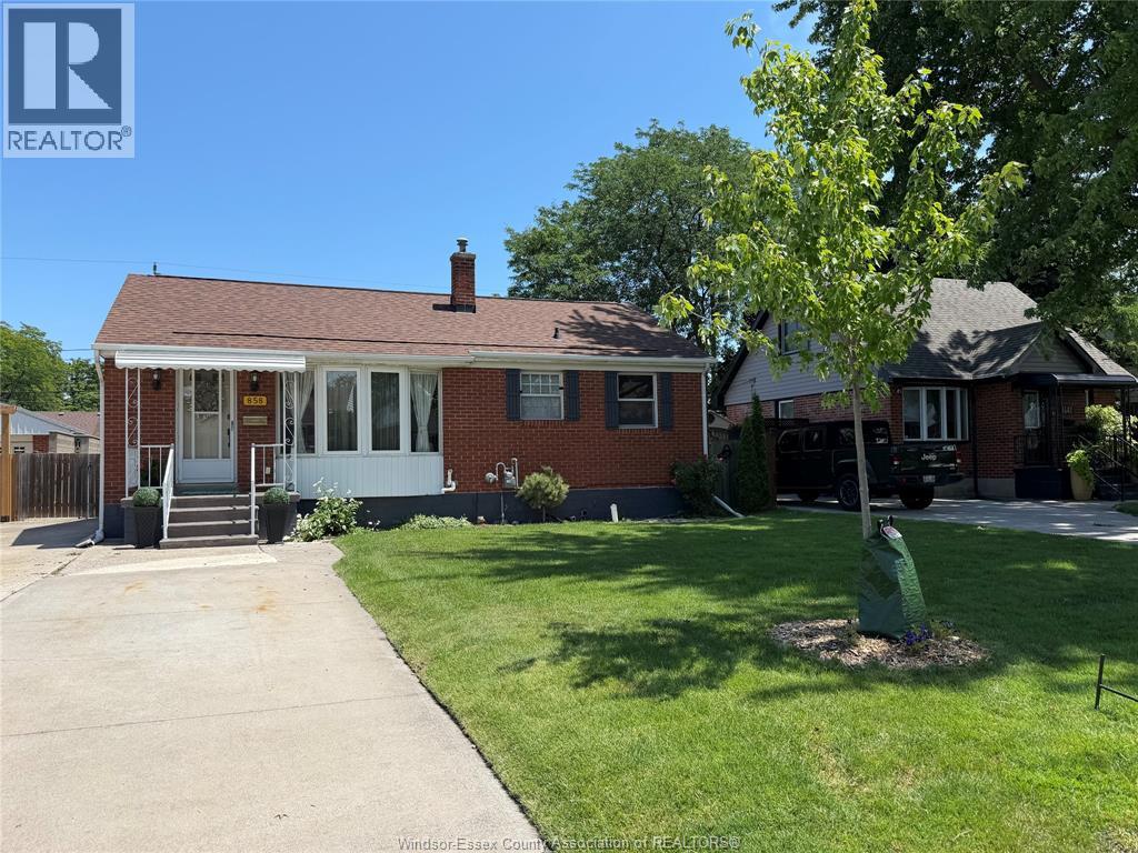 858 LAPORTE, Windsor