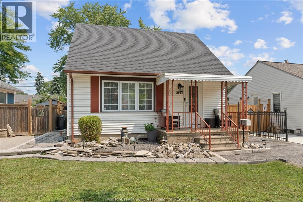 1042 EDWARD, Windsor