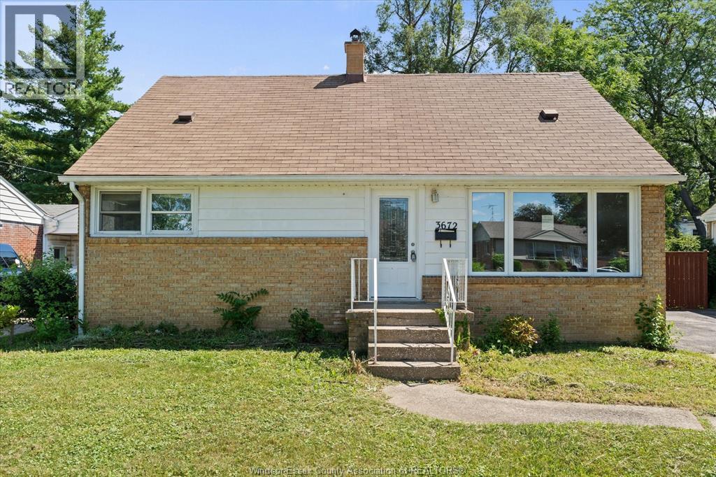 3672 MORRIS DRIVE, Windsor