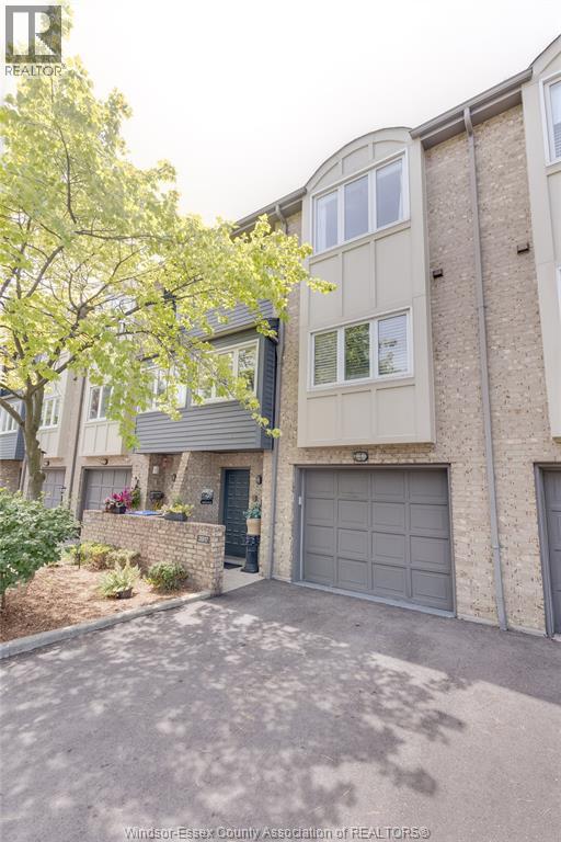 3917 RIVERSIDE East, Windsor