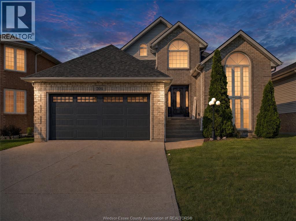 204 HAMPTON CRESCENT, Windsor