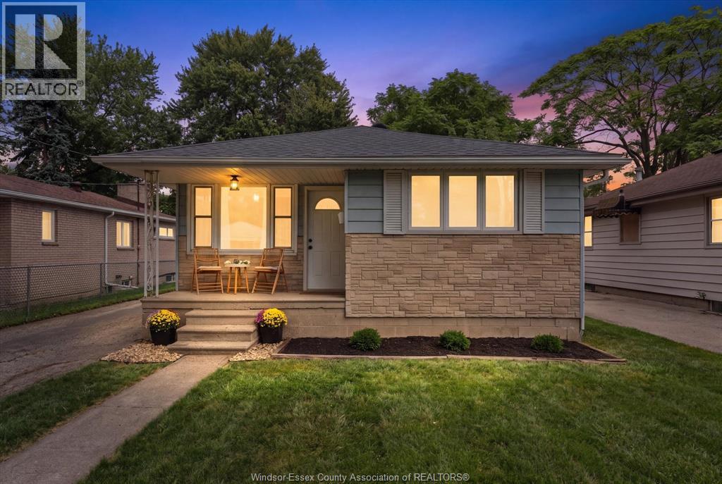 1776 GLENDALE AVENUE, Windsor