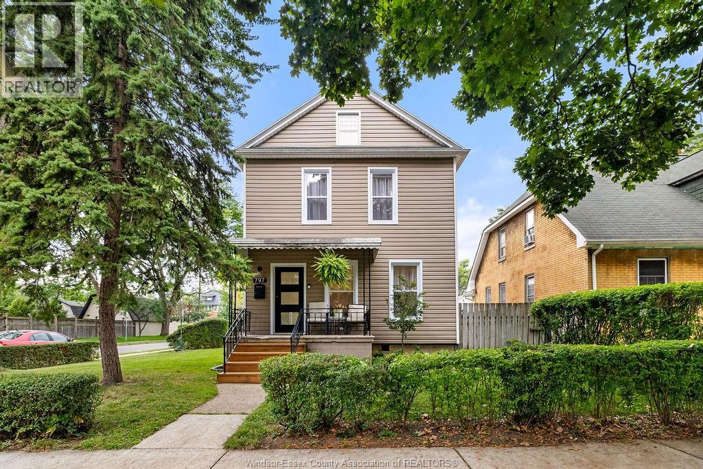 797 MONMOUTH ROAD, Windsor