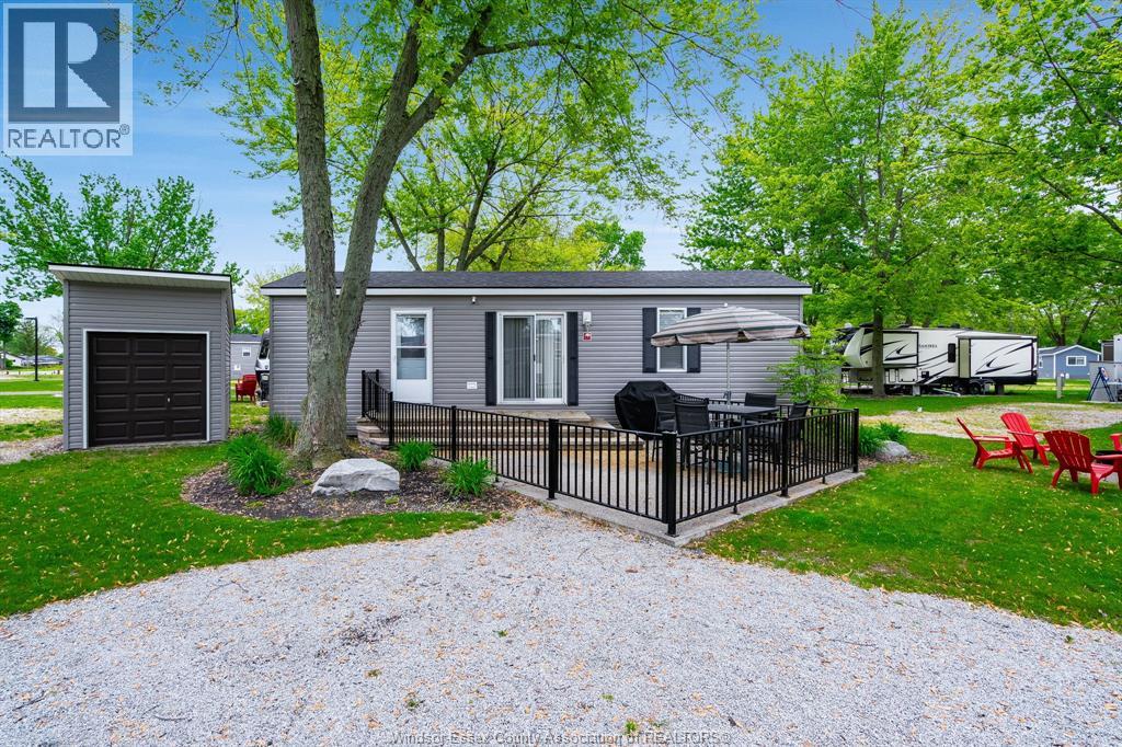 981 County Rd 2 UnitNo. 522, Lakeshore