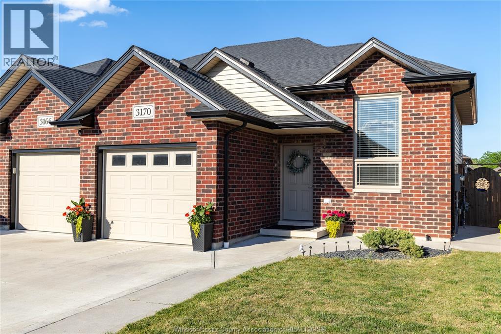 3170 VIOLA CRESCENT, Windsor