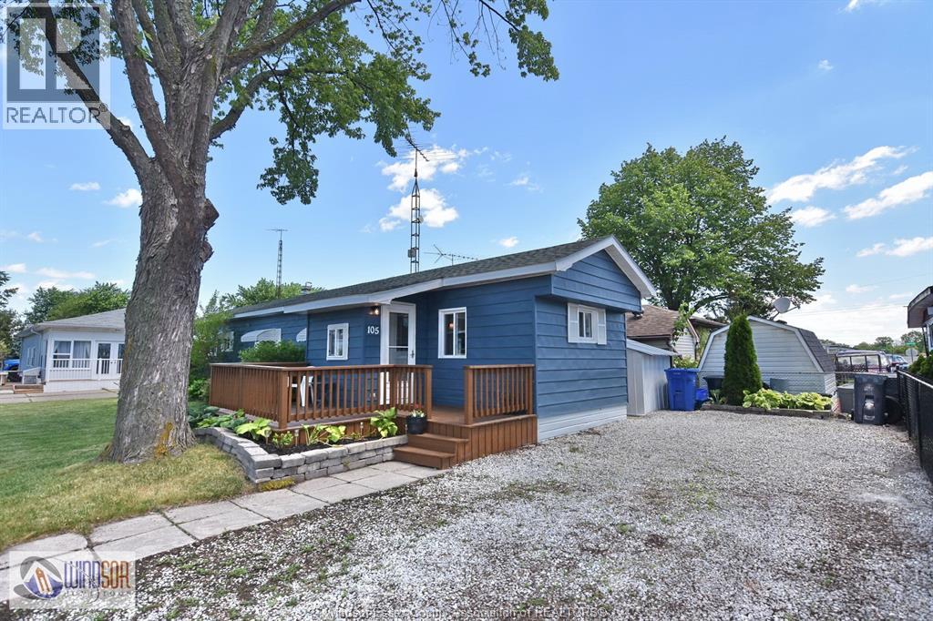 105 Brooks BOULEVARD, Lakeshore