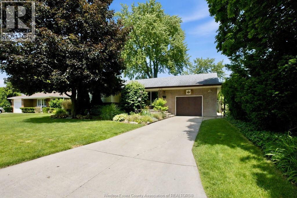 3410 AVONDALE AVENUE, Windsor