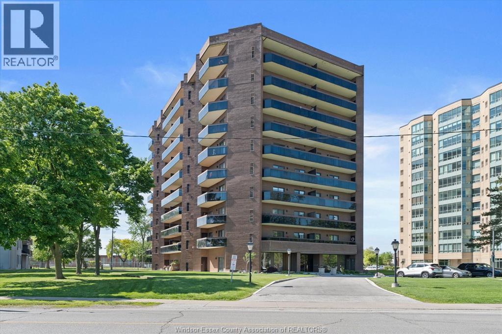 3663 Riverside DRIVE East UnitNo. 702, Windsor