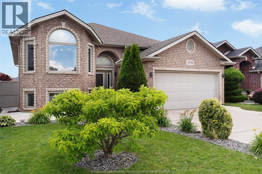 3998 COSENZA STREET, Windsor