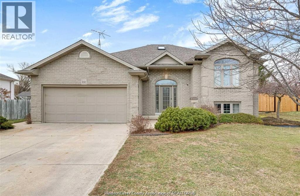 831 LAWNDALE, Kingsville
