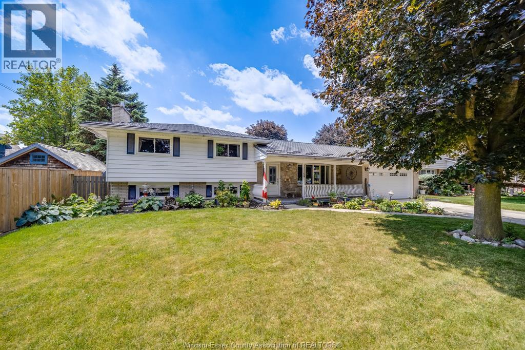 10 PHYLLIS AVENUE, Chatham