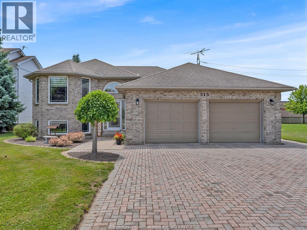 313 APPLEWOOD, Kingsville