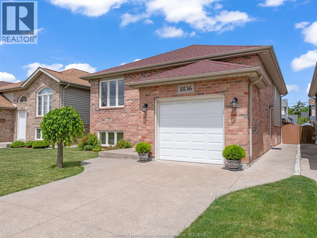 1836 SHEPHERD, Windsor