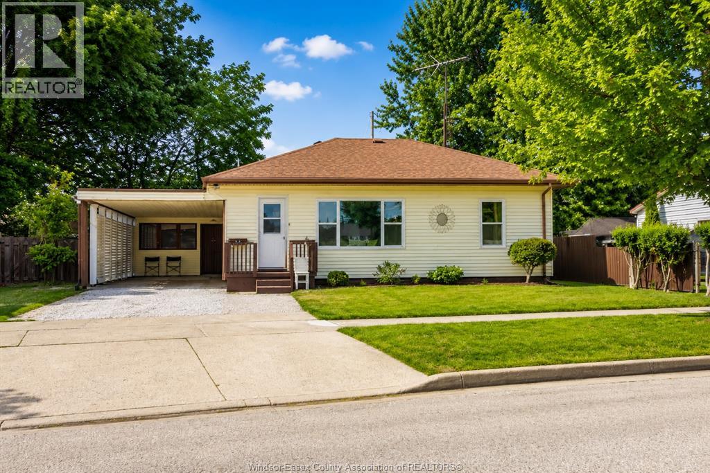 92 Erie STREET, Kingsville