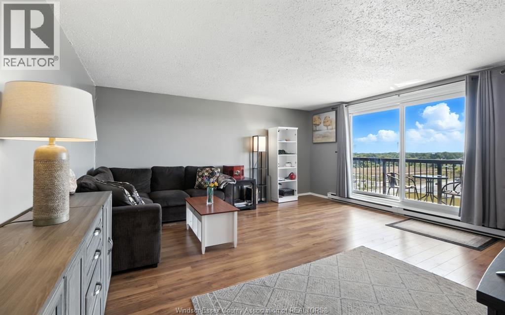 3936 WYANDOTTE STREET East UnitNo. 909, Windsor