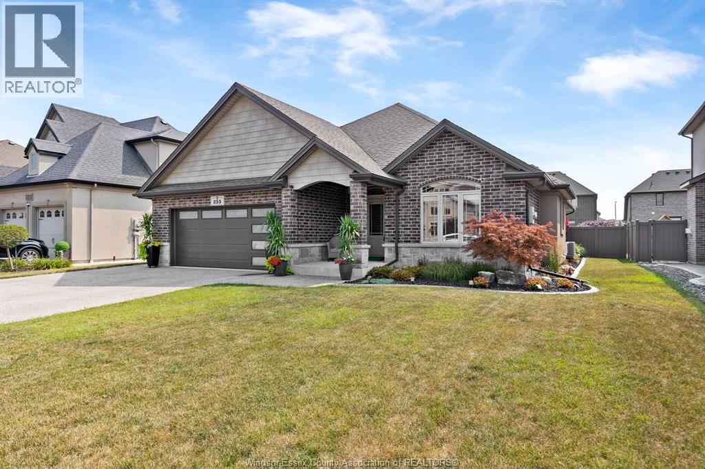 255 MAXWELL CRESCENT, Lakeshore