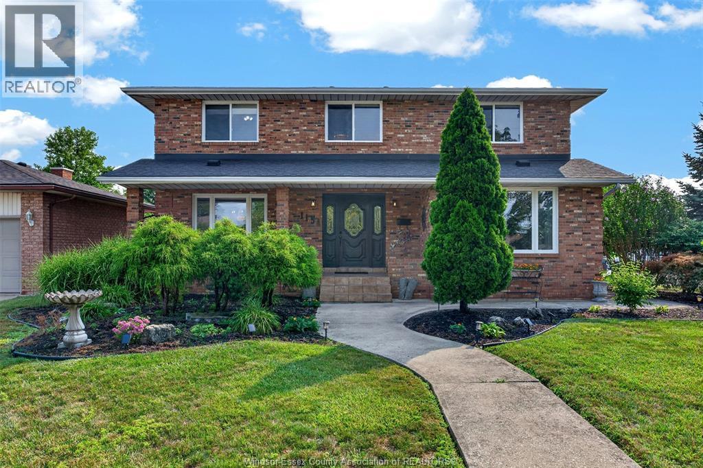 1154 HERITAGE, LaSalle