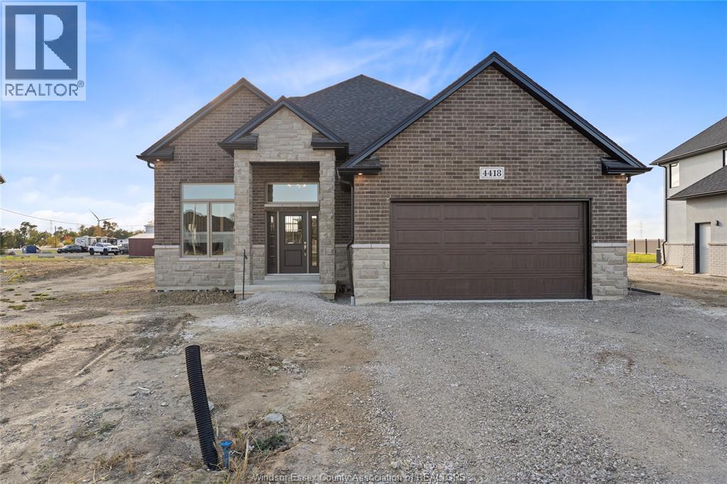 116 Bloomington Way, Chatham