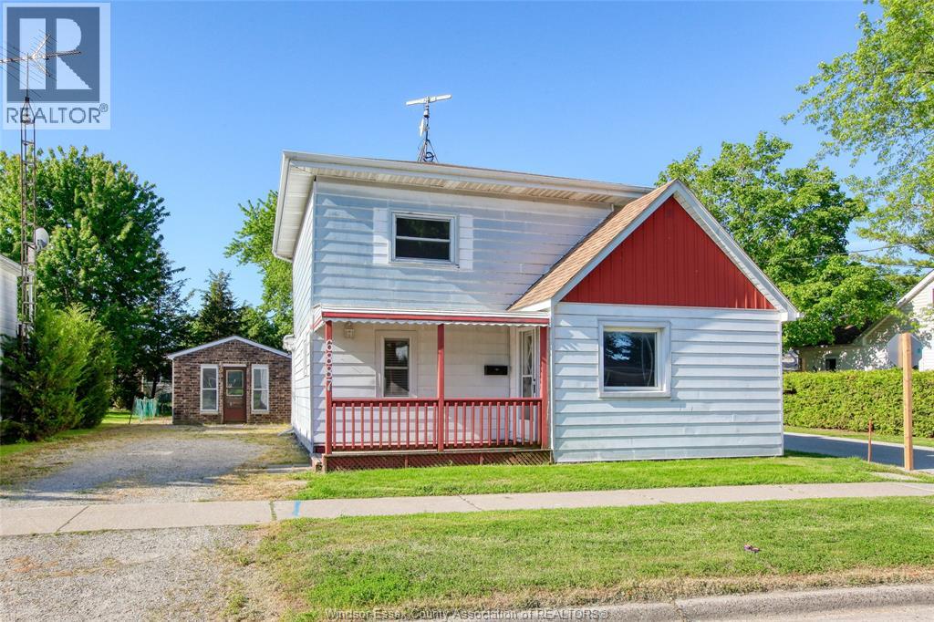 6887 TECUMSEH, Lakeshore