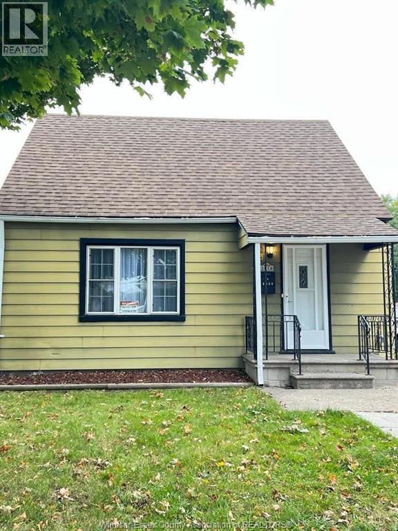 1058 CALIFORNIA, Windsor