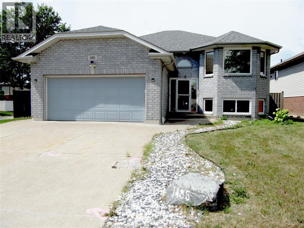 1495 Clover Ave, Windsor